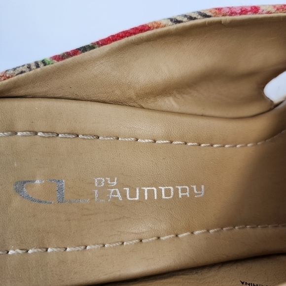 Chinese Laundry Drama Peep Toe 4" Heel Crossover Strap Wedge Size 8 - Picture 11 of 13